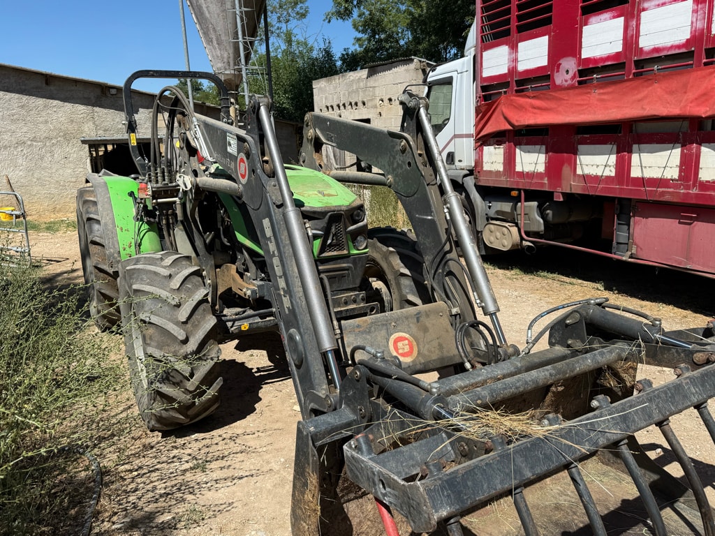 Tracteur chargeur DEUTZ FAHR 5105g B - photo slide 10