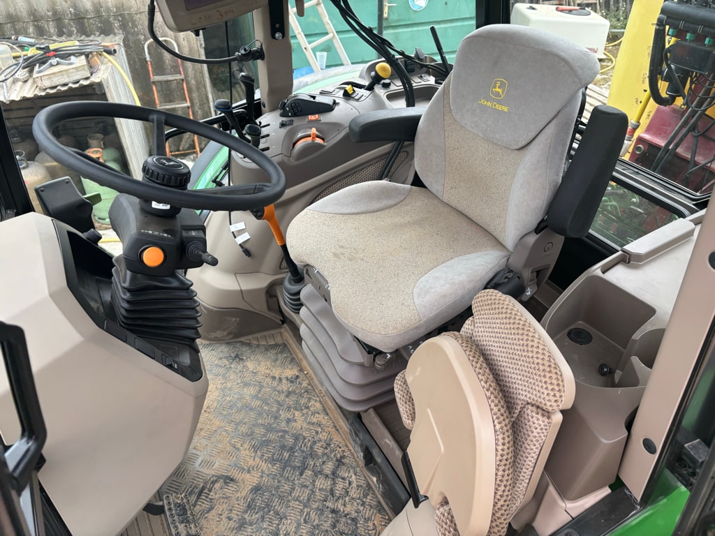 Tracteur JOHN DEERE 5105M - photo slide 3