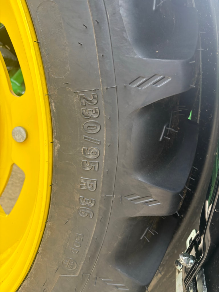Tracteur JOHN DEERE 5105M - photo slide 13