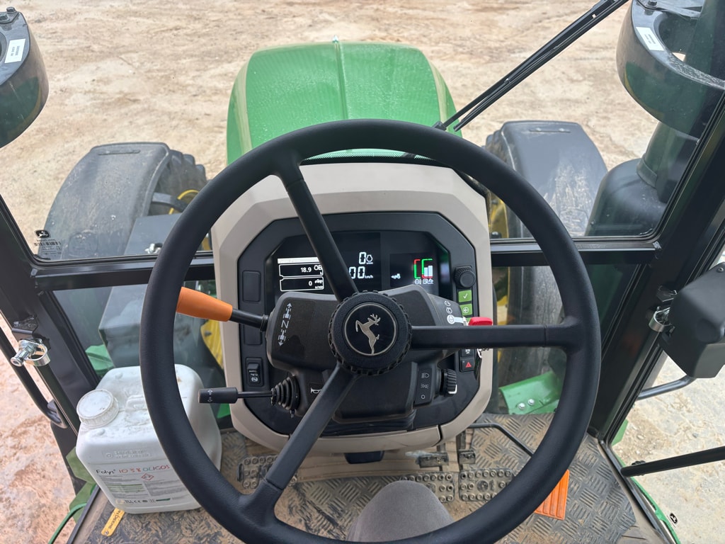 Tracteur JOHN DEERE 5105M - photo slide 14