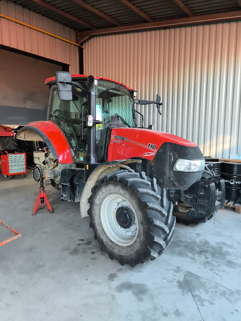Tracteur CASE IH LUXXUM 110 - photo slide 2