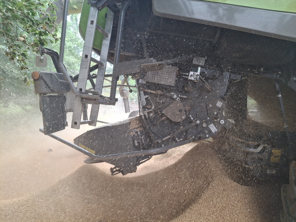 Moissonneuse CLAAS Lexion 7500 TT - photo slide 9