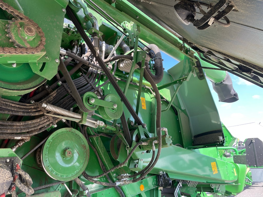 Moissonneuse JOHN DEERE T560 - photo slide 15