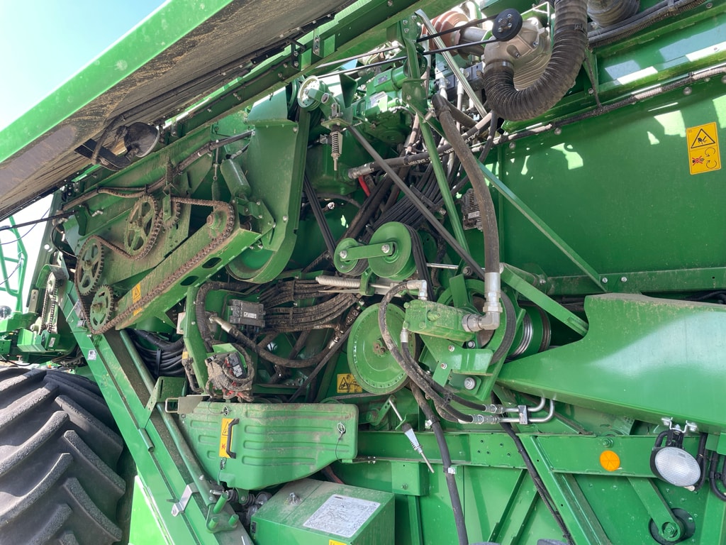 Moissonneuse JOHN DEERE T560 - photo slide 16