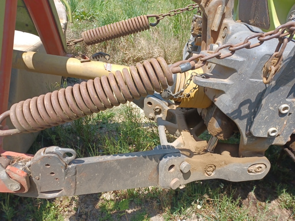 Tracteur CLAAS ARION 620 - photo slide 9