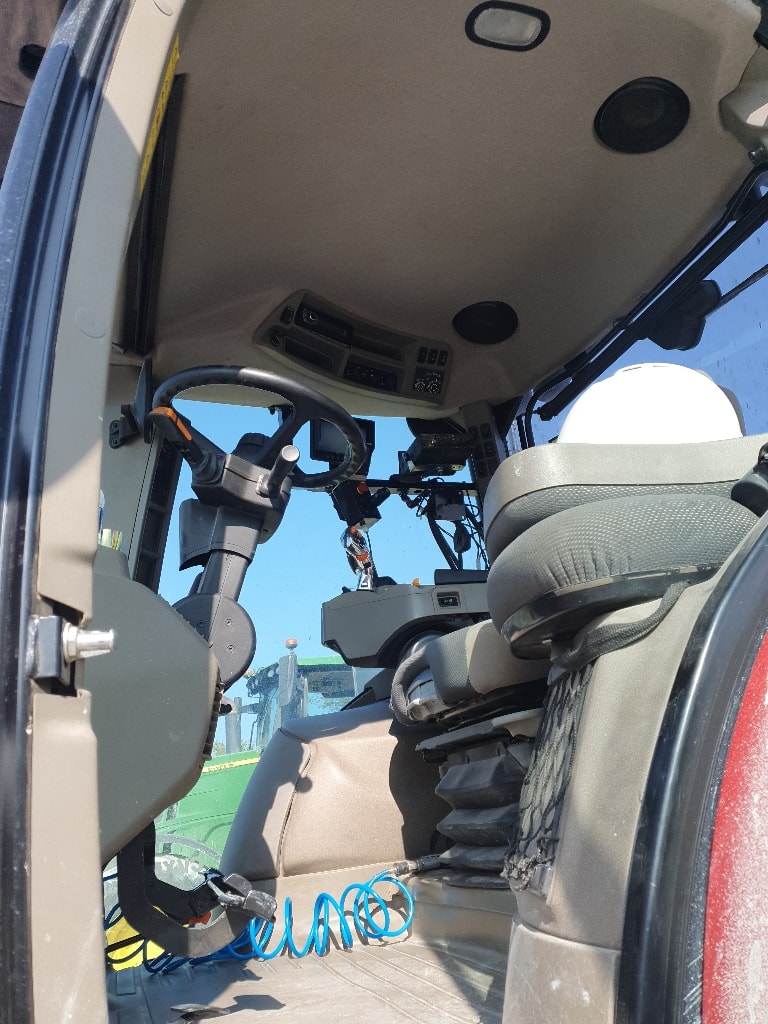 Tracteur CASE IH Puma 220 CVX - photo slide 2
