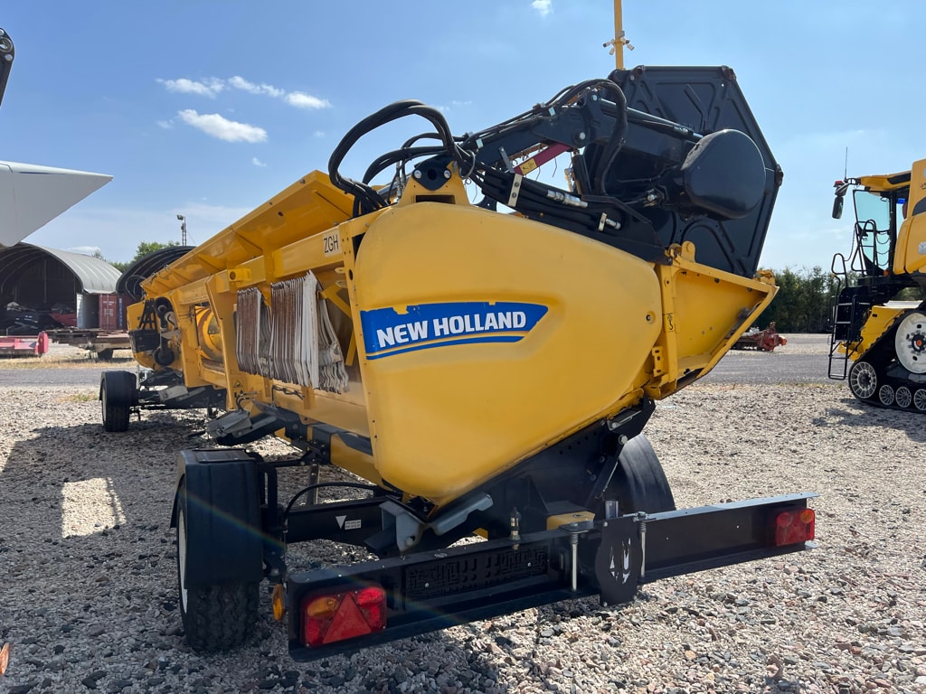 Moissonneuse NEW HOLLAND CR8.90 - photo slide 20