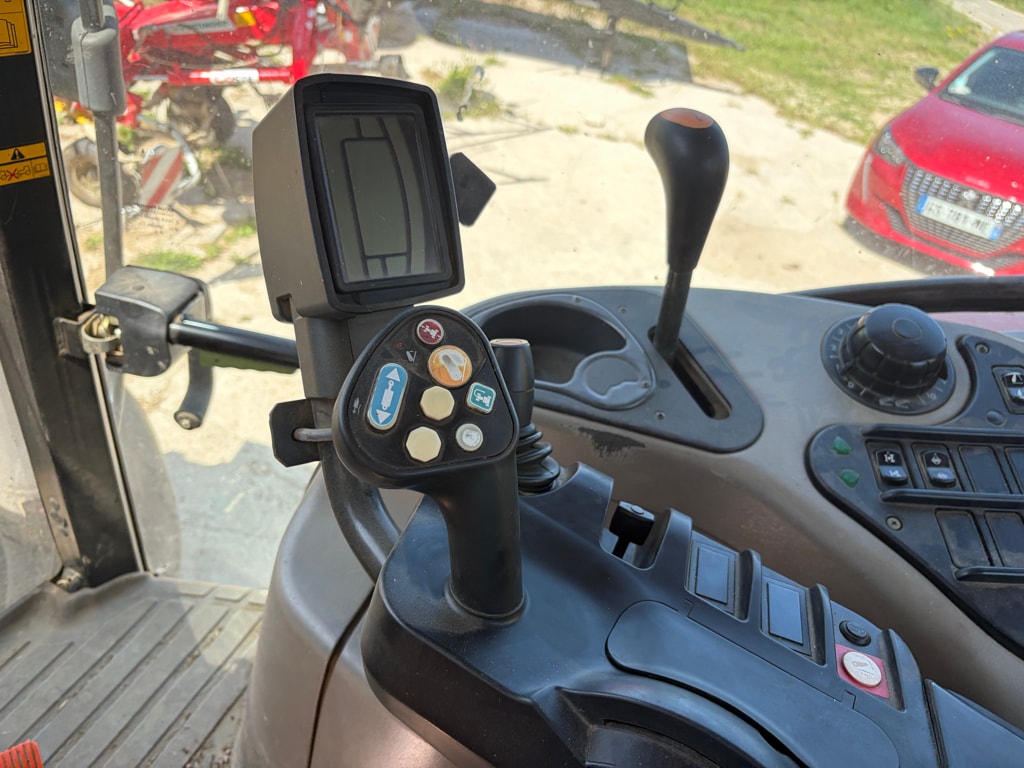 Tracteur CASE IH MXU 100 - photo slide 8