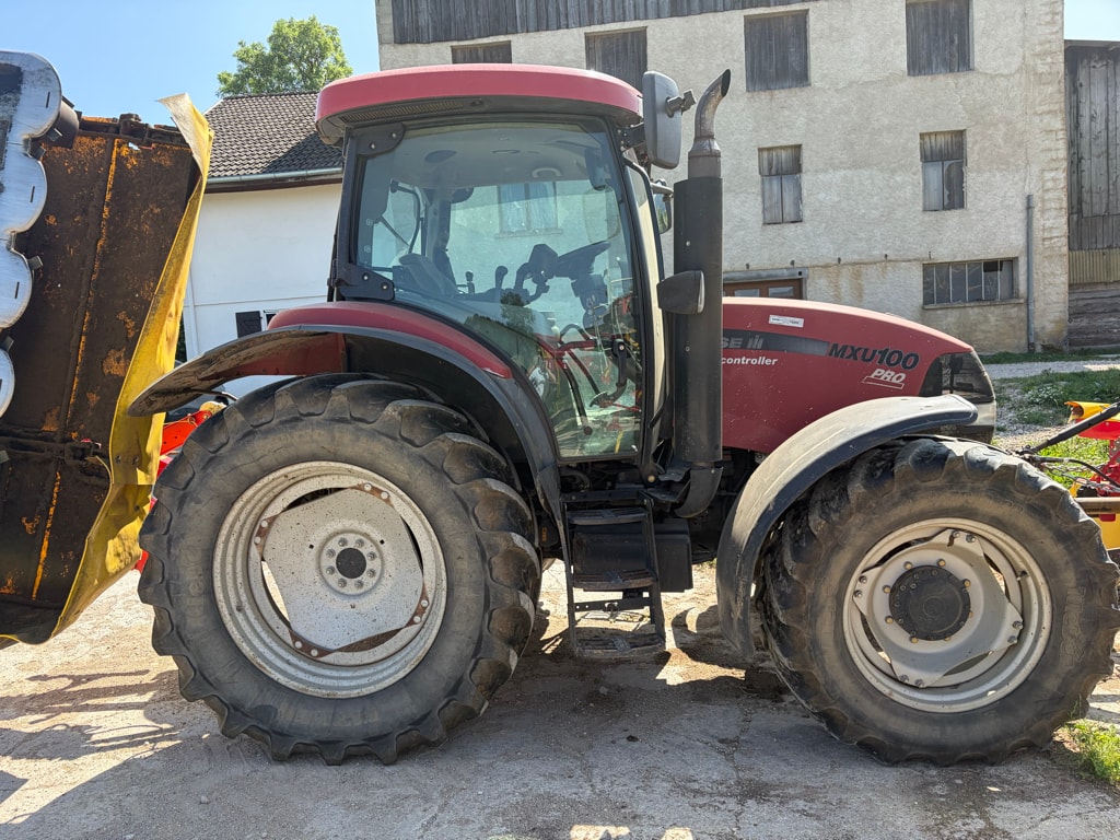 Tracteur CASE IH MXU 100 - photo slide 2