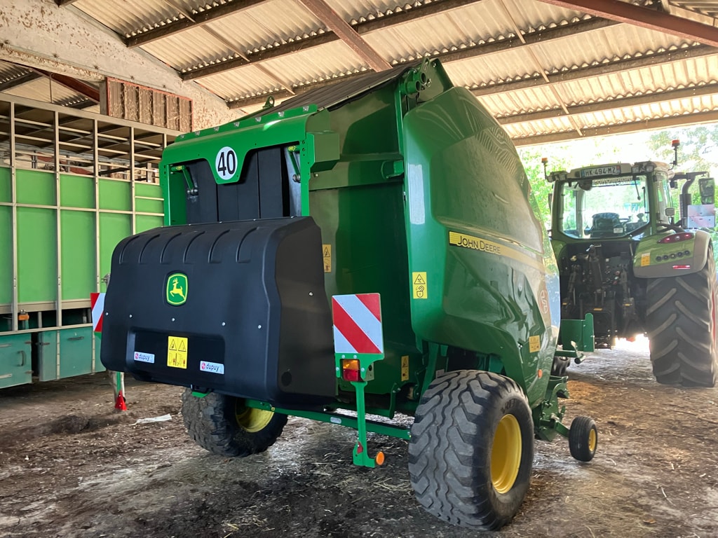Presse balles rondes JOHN DEERE V461m - photo slide 3