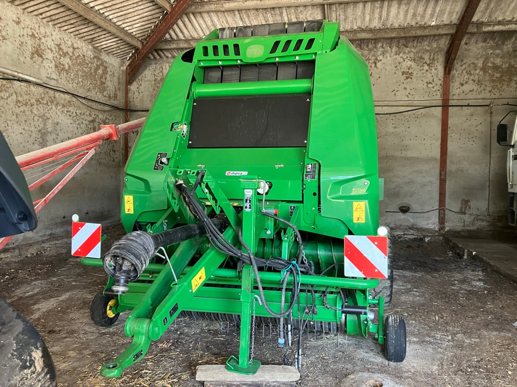 Presse balles rondes JOHN DEERE V461m - photo slide 17