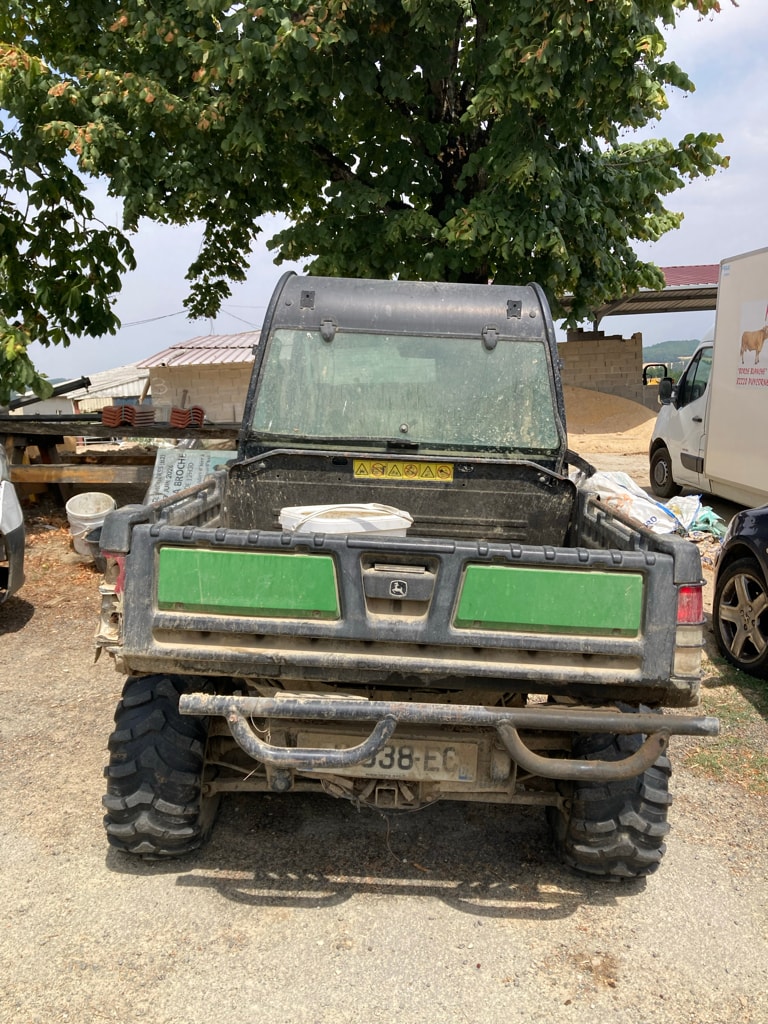 Quad - SSV JOHN DEERE Gator 4x2 - photo slide 3