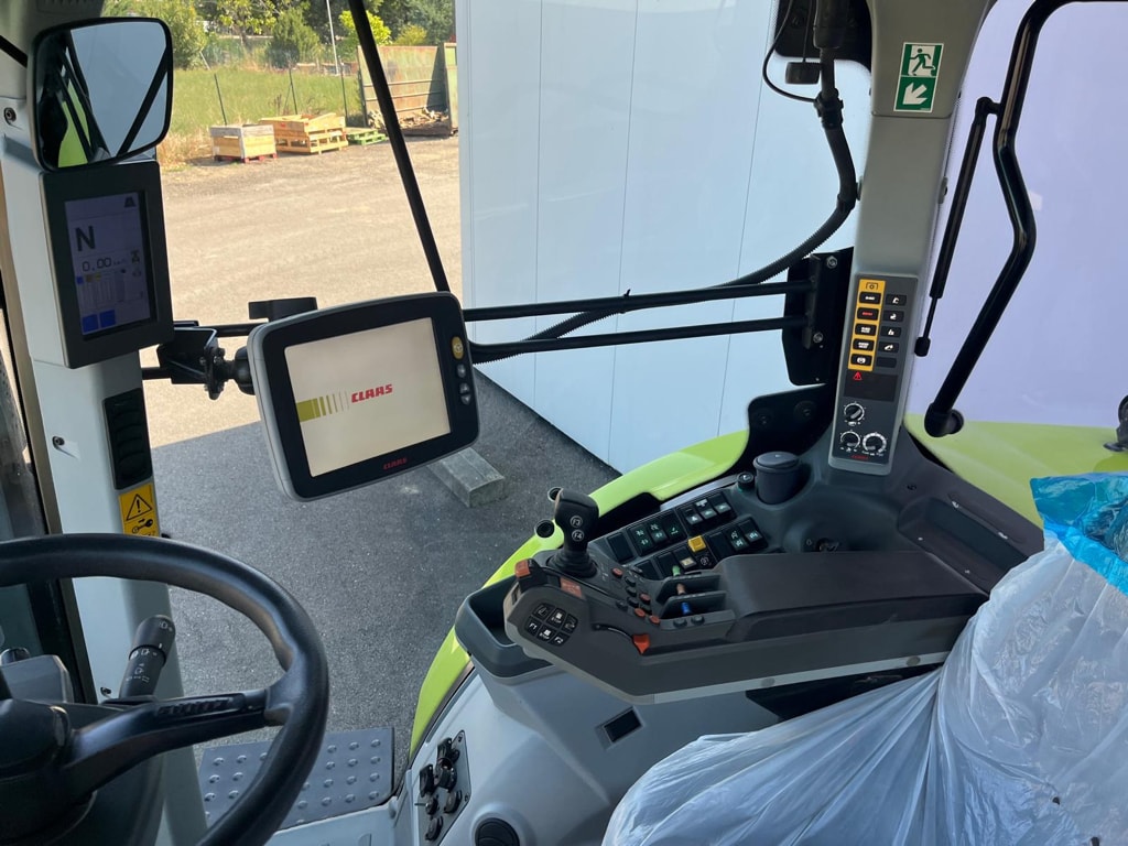 Tracteur CLAAS ARION 510  - photo slide 4