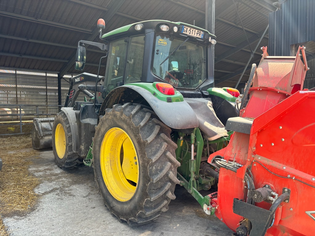 Tracteur JOHN DEERE 6100M - photo slide 3