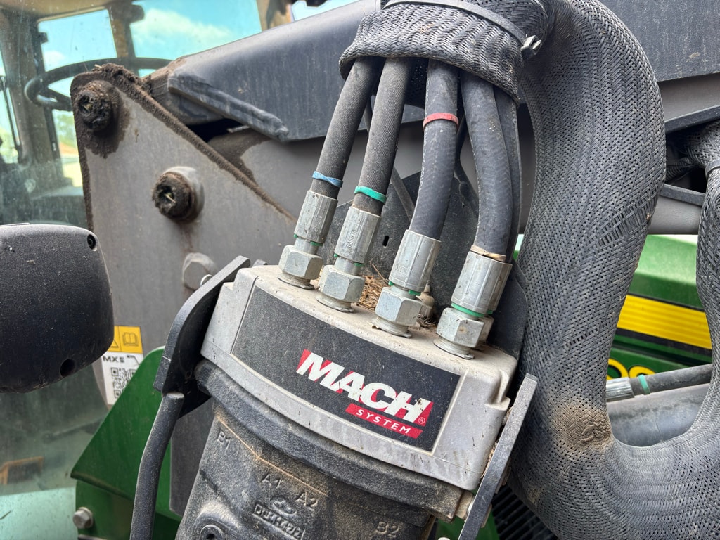 Tracteur JOHN DEERE 6100M - photo slide 13