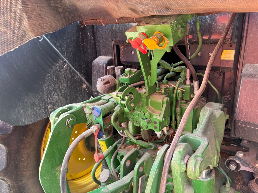Tracteur JOHN DEERE 6100M - photo slide 14