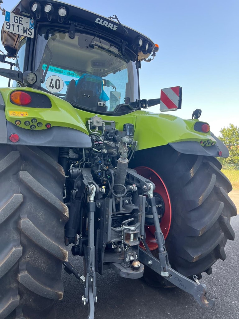 Tracteur CLAAS AXION 830 CMATIC cis  - photo slide 3