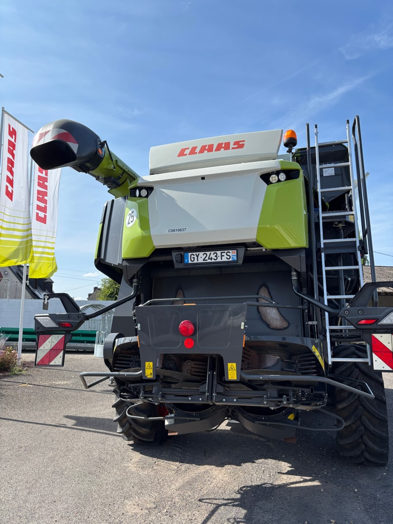 Moissonneuse CLAAS Lexion 8600 TT cemos 4x4 - photo slide 14