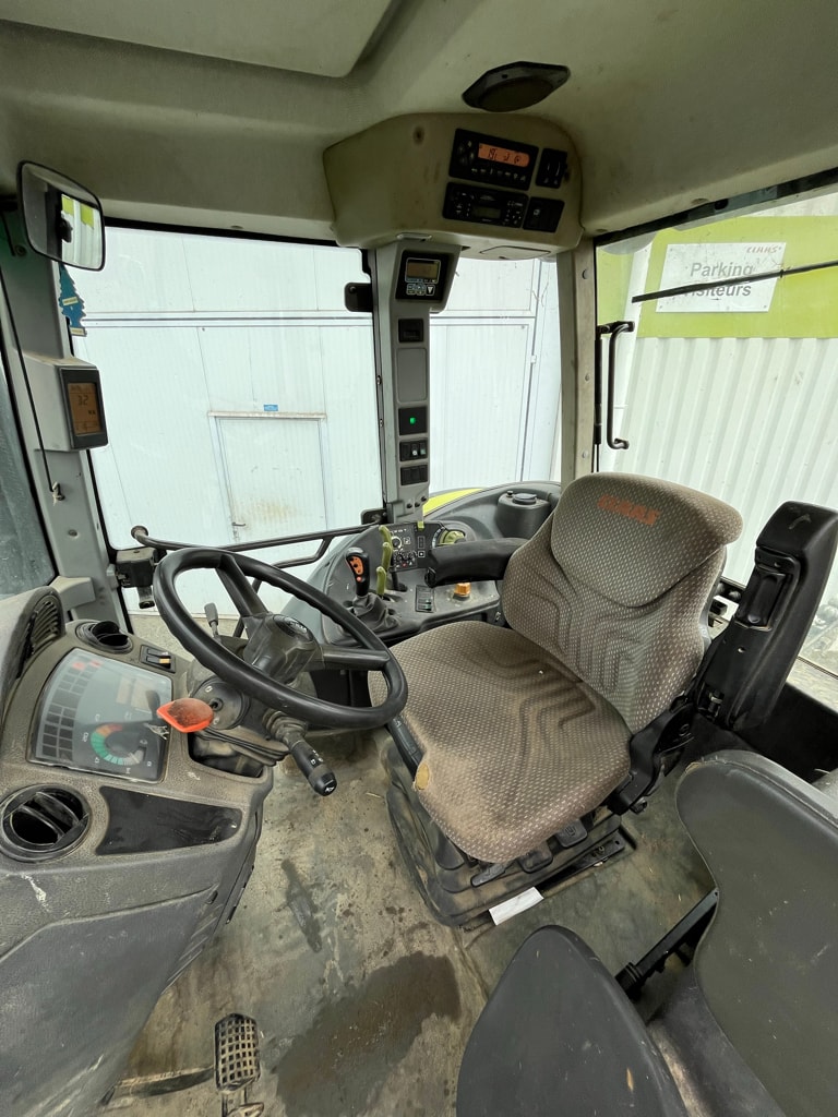 Tracteur CLAAS ARES 697 ATZ - photo slide 5