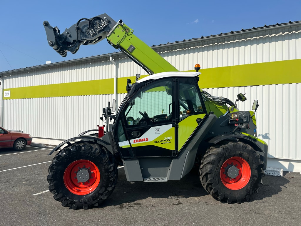 Telescopique CLAAS SCORPION 746 - photo slide 3
