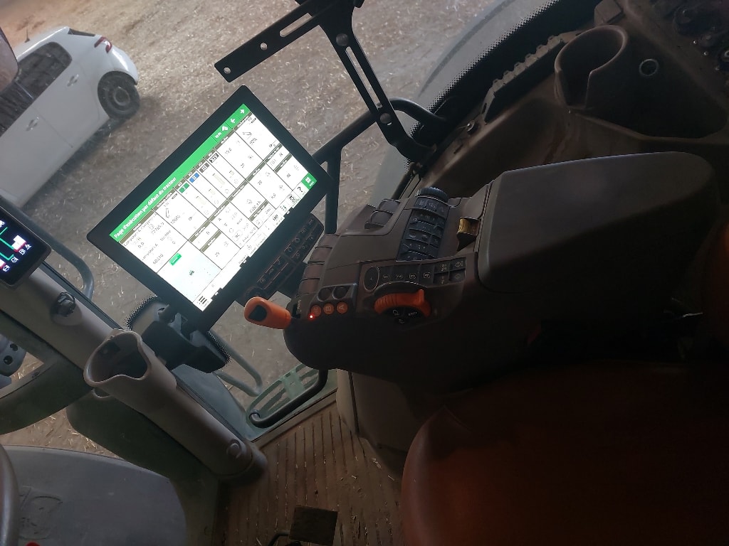 Tracteur JOHN DEERE 6R155 - photo slide 9