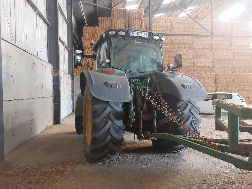 Tracteur JOHN DEERE 6R155 - photo slide 4