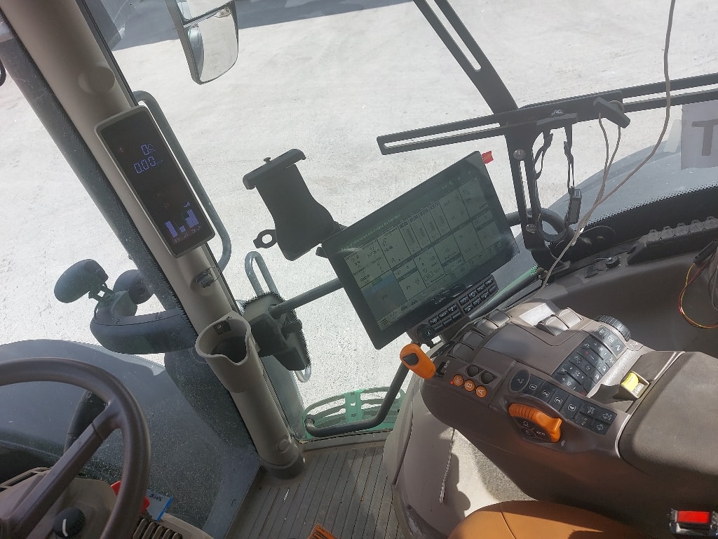 Tracteur JOHN DEERE 6R155 - photo slide 15