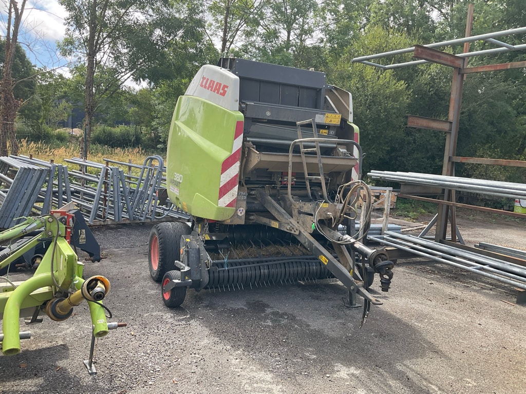 Presse balles rondes CLAAS VARIANT 380 RF - photo slide 2