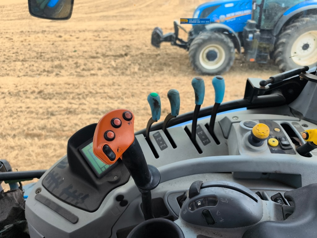 Tracteur NEW HOLLAND T7.165s  - photo slide 6