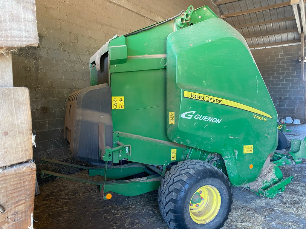 Presse balles rondes JOHN DEERE V461M - photo slide 4