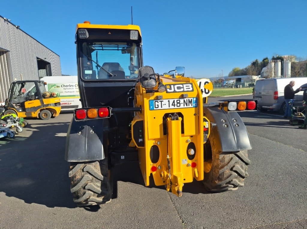 Telescopique JCB 532 70 Agri super DTVT - photo slide 6