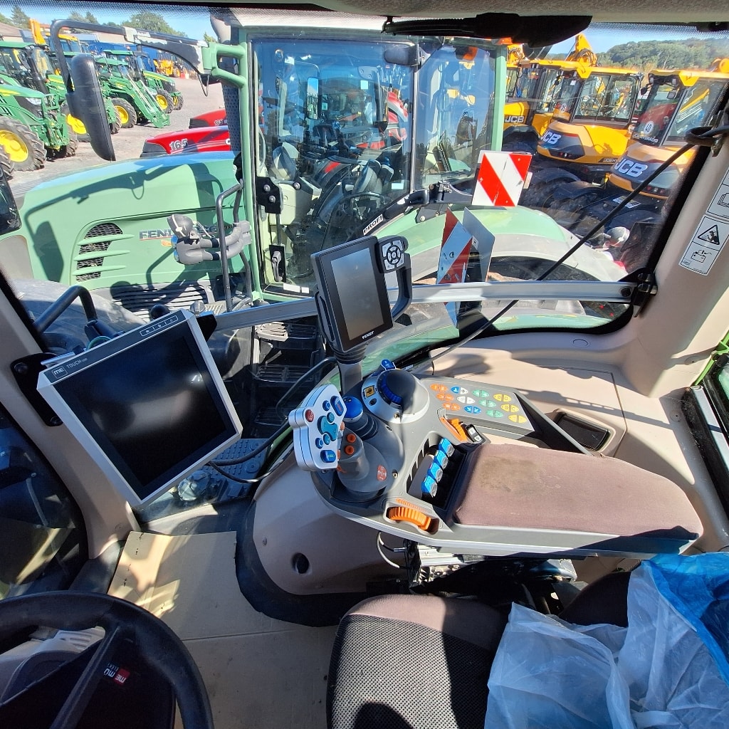 Tracteur FENDT 824 VARIO PROFI - photo slide 19