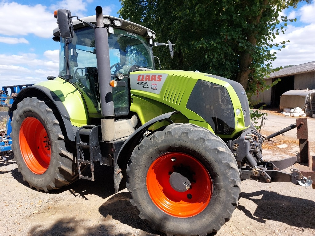 Tracteur CLAAS AXION 810 - photo slide 2