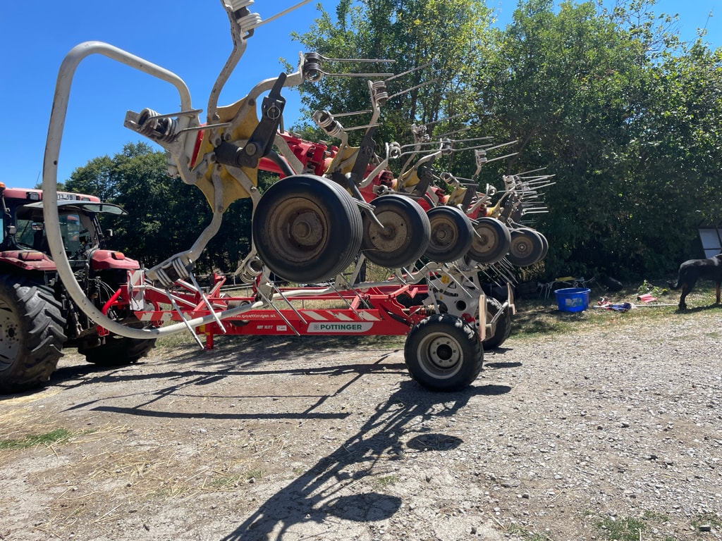 Faneuse POTTINGER Hit 10.11t - photo slide 4