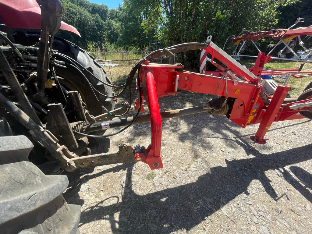 Faneuse POTTINGER Hit 10.11t - photo slide 5