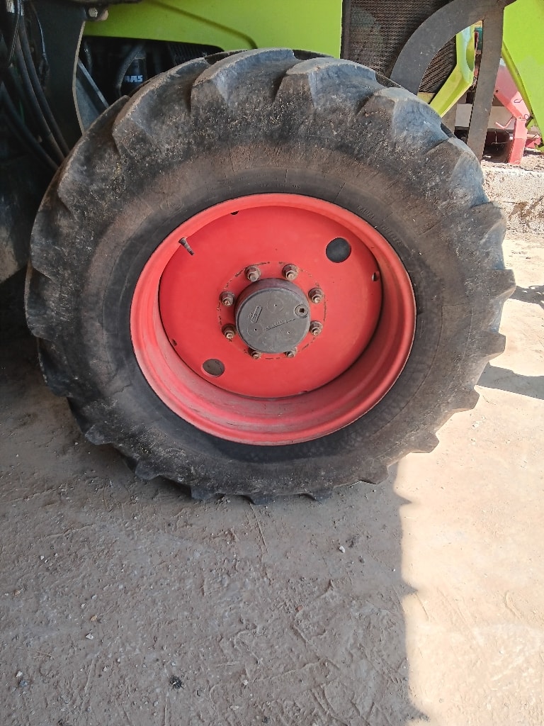 Tracteur CLAAS ARION 410 - photo slide 5