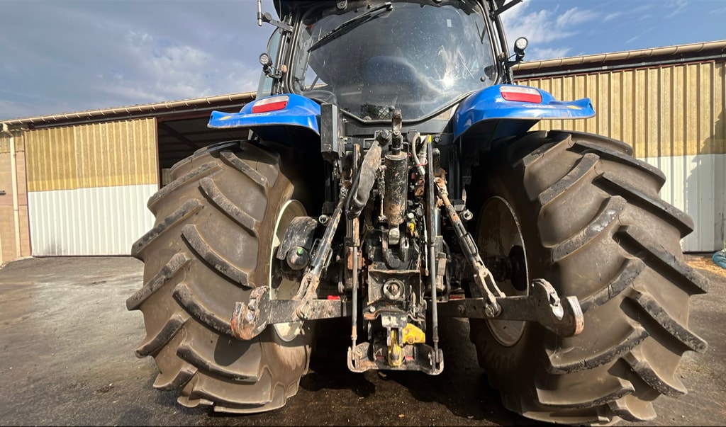 Tracteur NEW HOLLAND T 6 160 dynamic command - photo slide 11