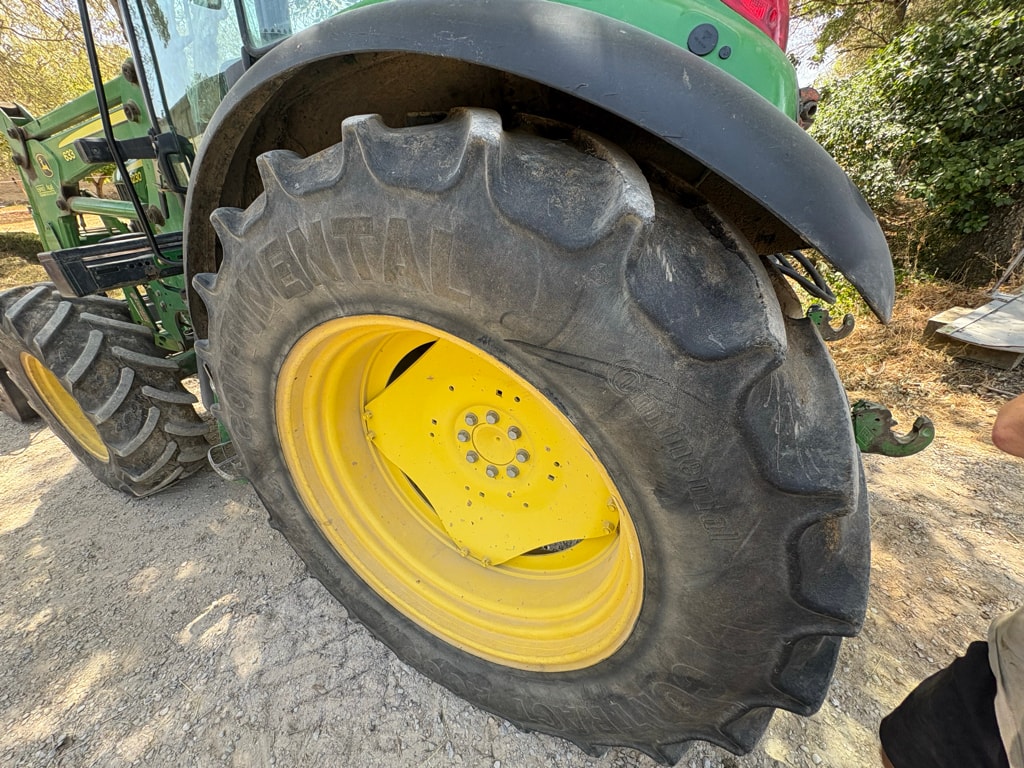 Tracteur chargeur JOHN DEERE 6230 STD - photo slide 12
