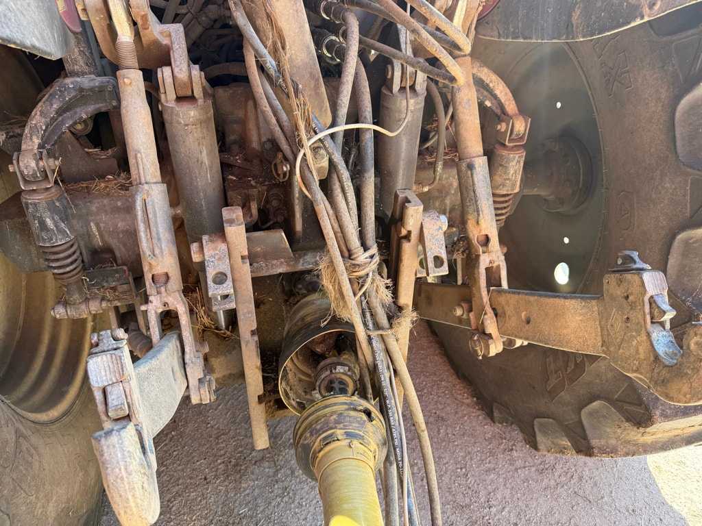 Tracteur MASSEY FERGUSON 7614 DYNA-4 ESSENTIAL - photo slide 8