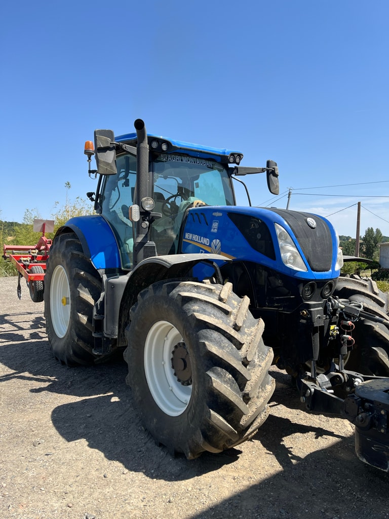 Tracteur NEW HOLLAND T7.245 - photo slide 2