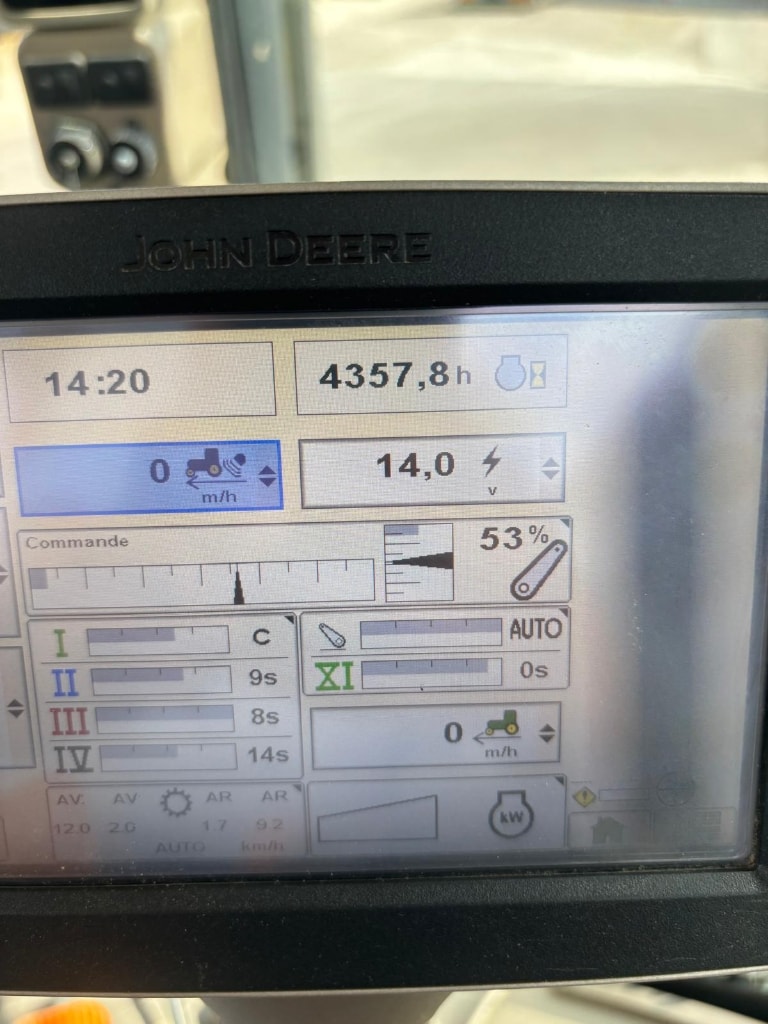 Tracteur JOHN DEERE 7230R 9.0L - photo slide 17