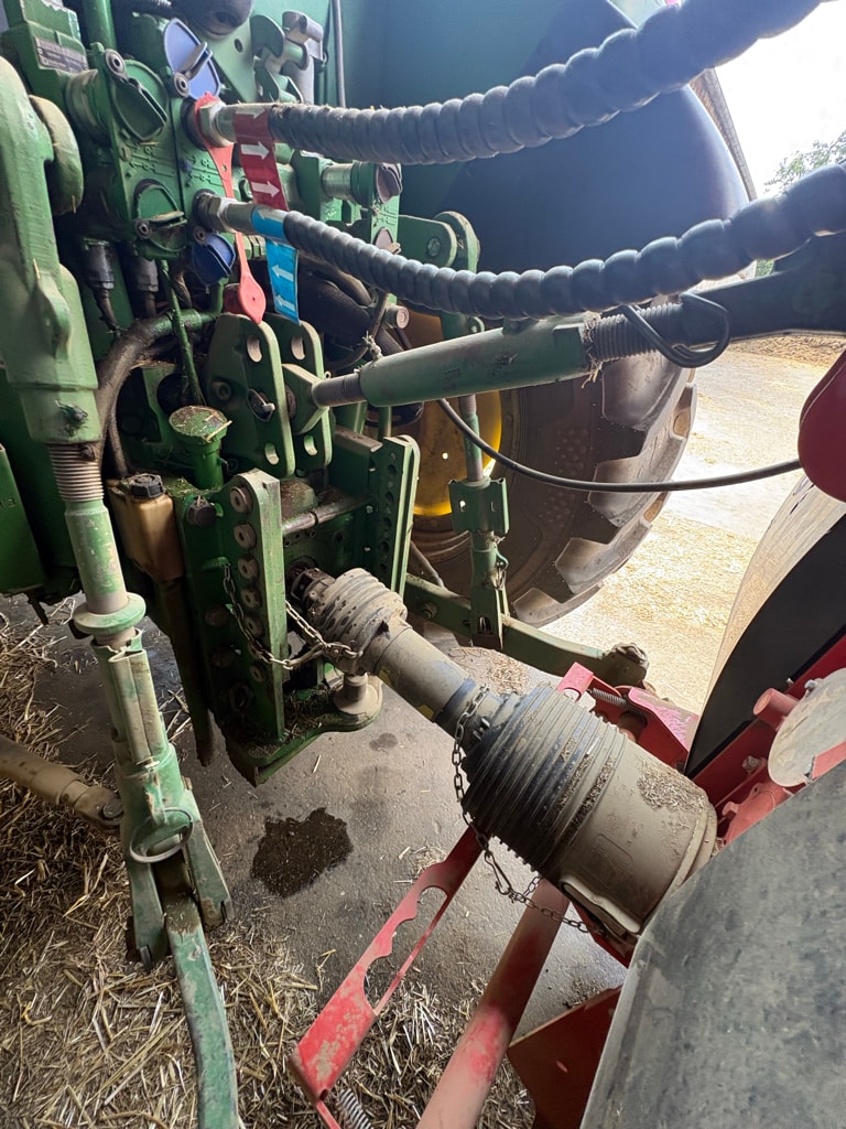 Tracteur chargeur JOHN DEERE 6330 PREMIUM - photo slide 9