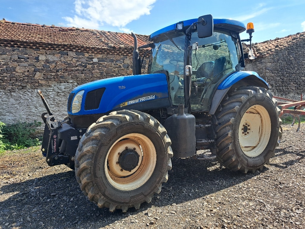 Tracteur NEW HOLLAND T6030 PLUS 6.7L - photo slide 1