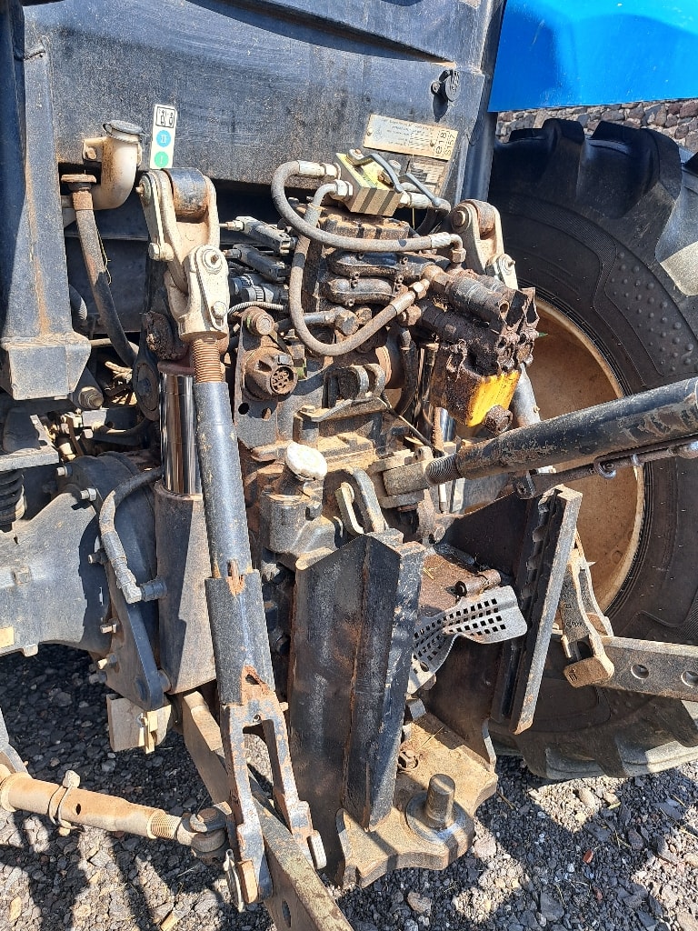Tracteur NEW HOLLAND T6030 PLUS 6.7L - photo slide 4