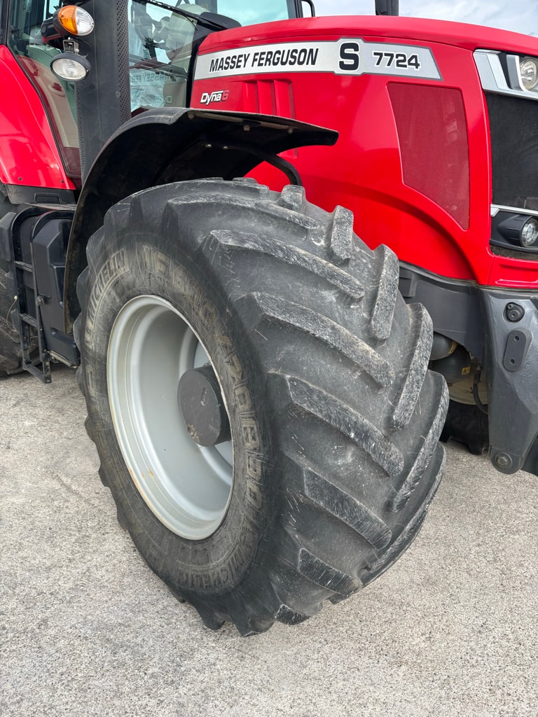 Tracteur MASSEY FERGUSON 7724S DYNA-6 - photo slide 15