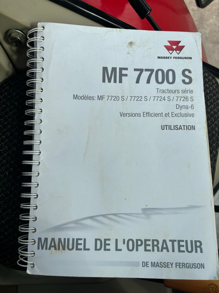 Tracteur MASSEY FERGUSON 7724S DYNA-6 - photo slide 21