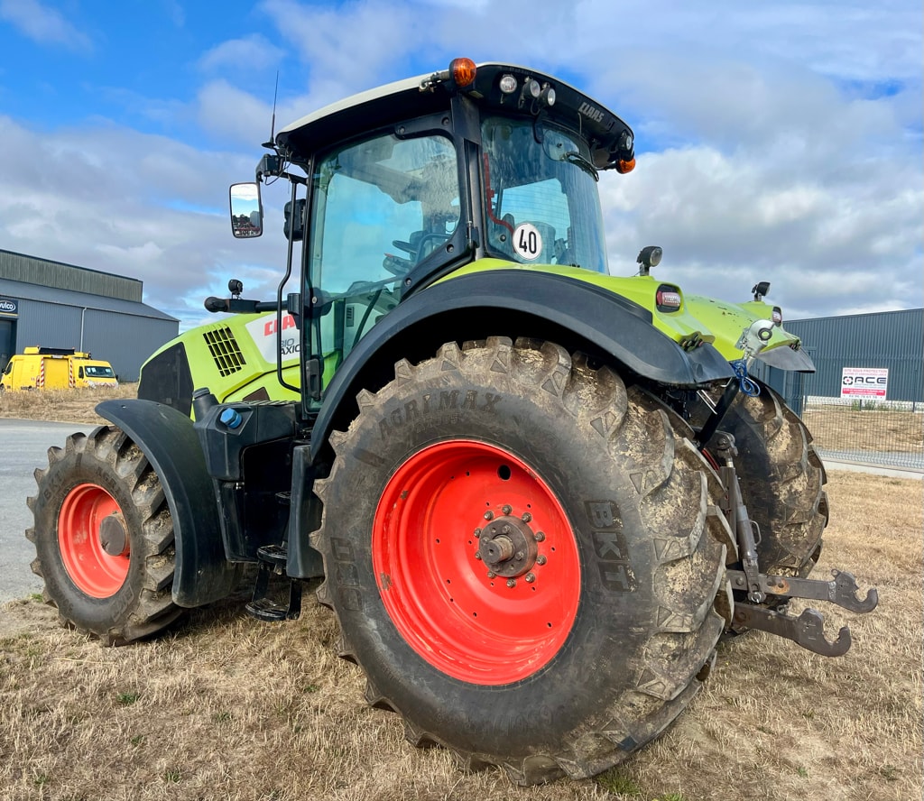 Tracteur CLAAS AXION 810 CMATIC CEBIS - photo slide 3