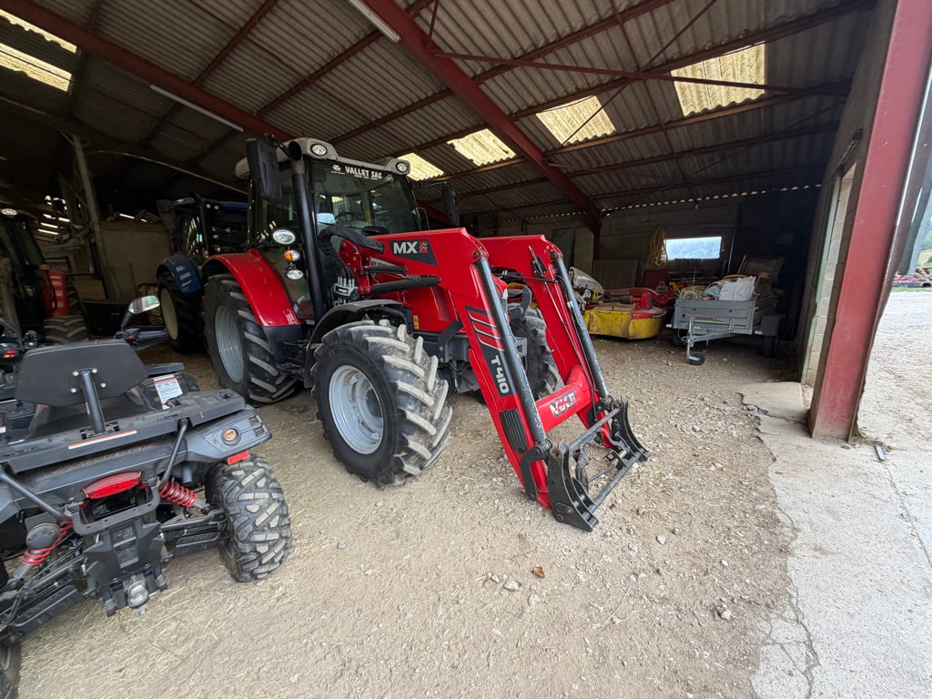 Tracteur chargeur MASSEY FERGUSON 5713 SL DYNA-6 ESSENTIAL - photo slide 2