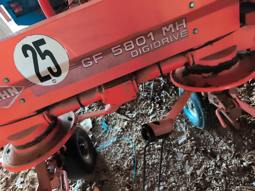 Faneuse KUHN GF 5801 MH - photo slide 8