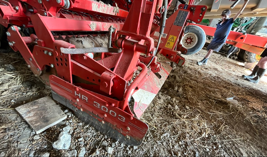 Semoir en ligne KUHN Combiliner sitera 3000 - photo slide 16